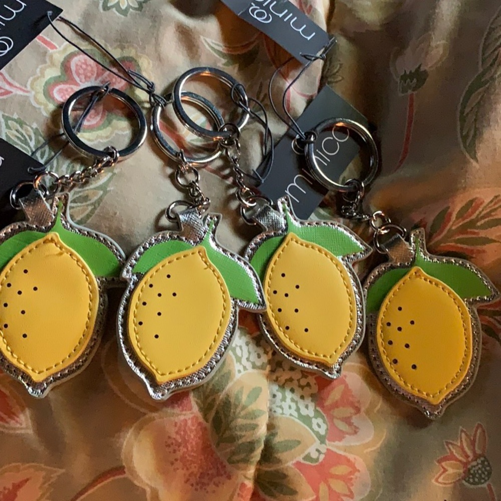 Lemon Keychains - Picture 4 of 4